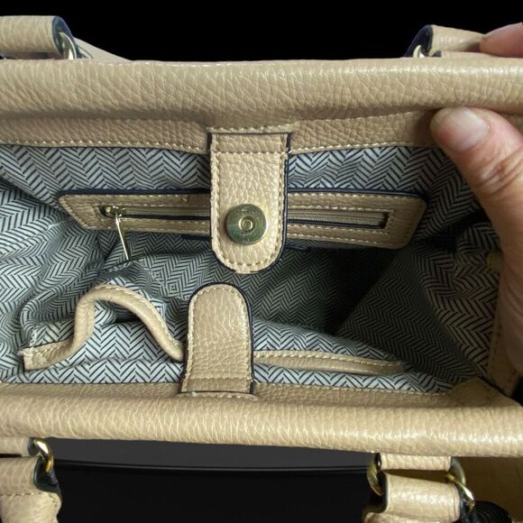 Steve Madden Blennon Cream Peebled Leather Studded Whipstitch Satchel Handbag - Picture 10 of 11